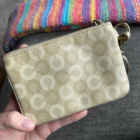 Vintage Y2K Gold Coach Wristlet - Picture 2 of 10